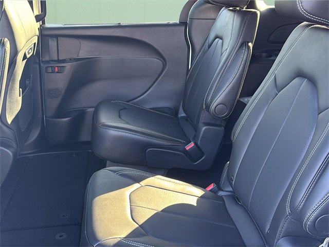 New 2026 Chrysler Pacifica Select image 20