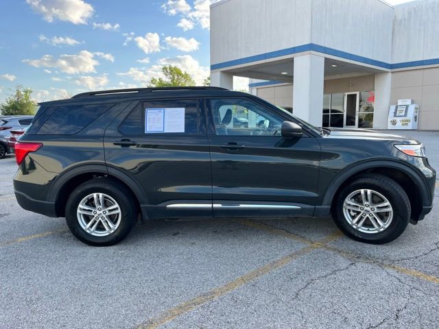 Used 2022 Ford Explorer XLT w/ Equipment Group 202A AWD/4WD image 7