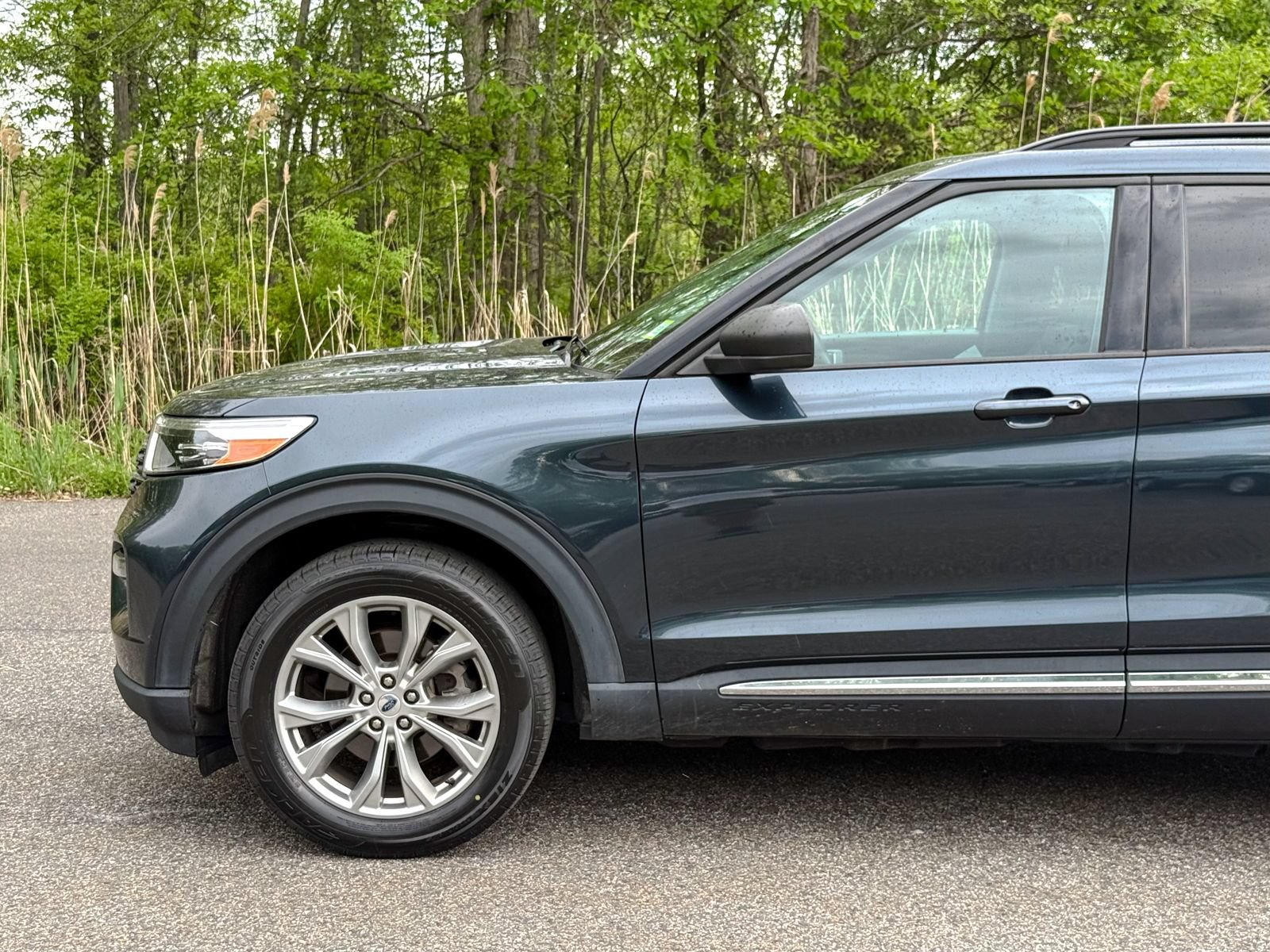 Certified 2023 Ford Explorer XLT w/ Equipment Group 202A AWD/4WD image 9