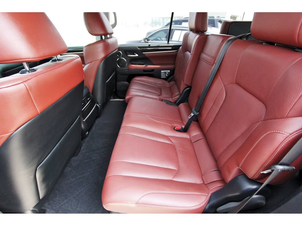 Used 2020 Lexus LX 570 4WD w/ Luxury Package image 6