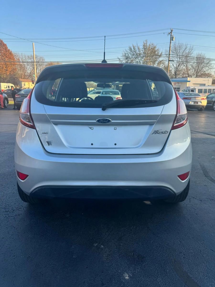 Used 2016 Ford Fiesta SE w/ Equipment Group 201A image 6