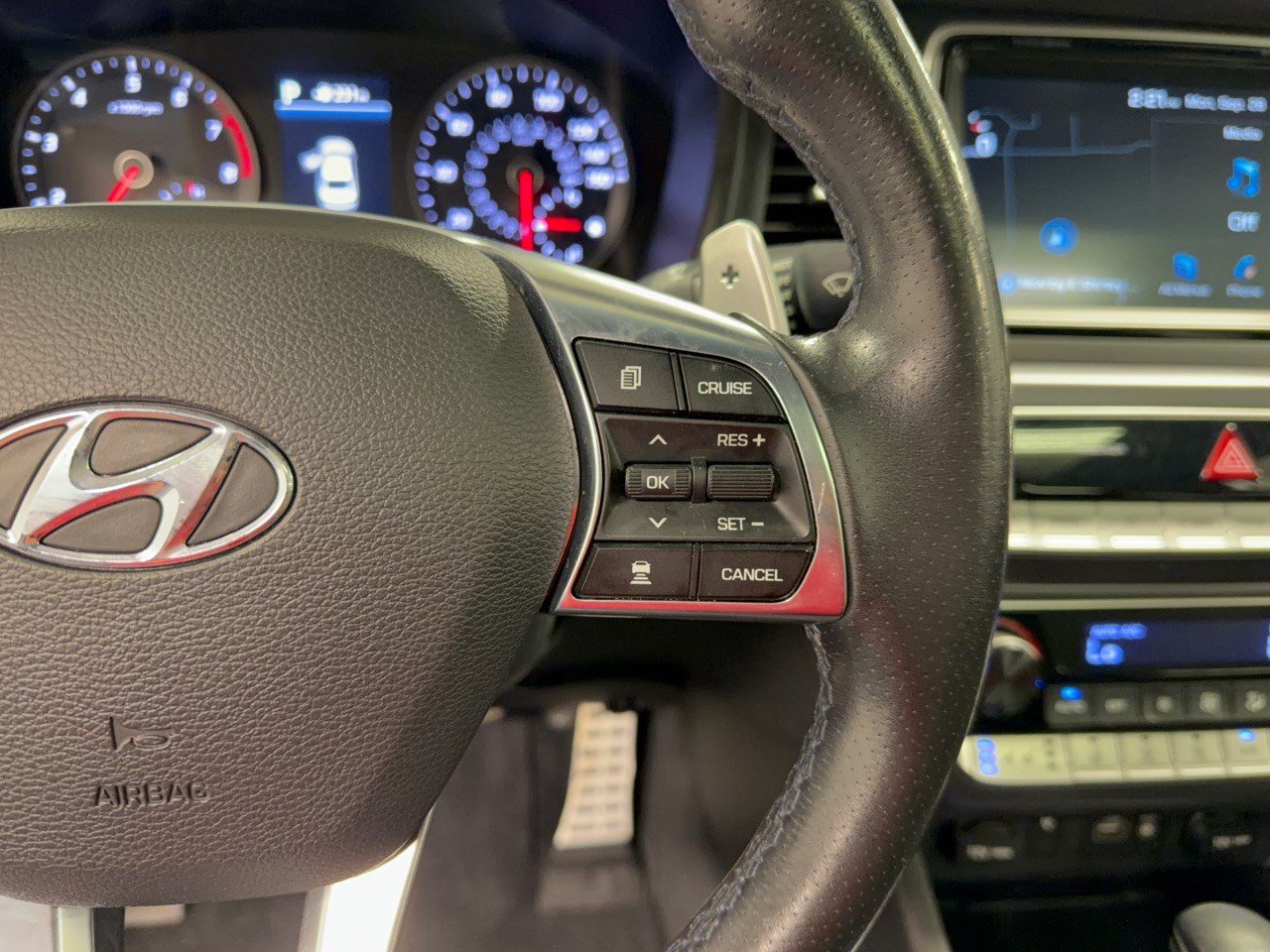 Used 2018 Hyundai Sonata Limited FWD image 19