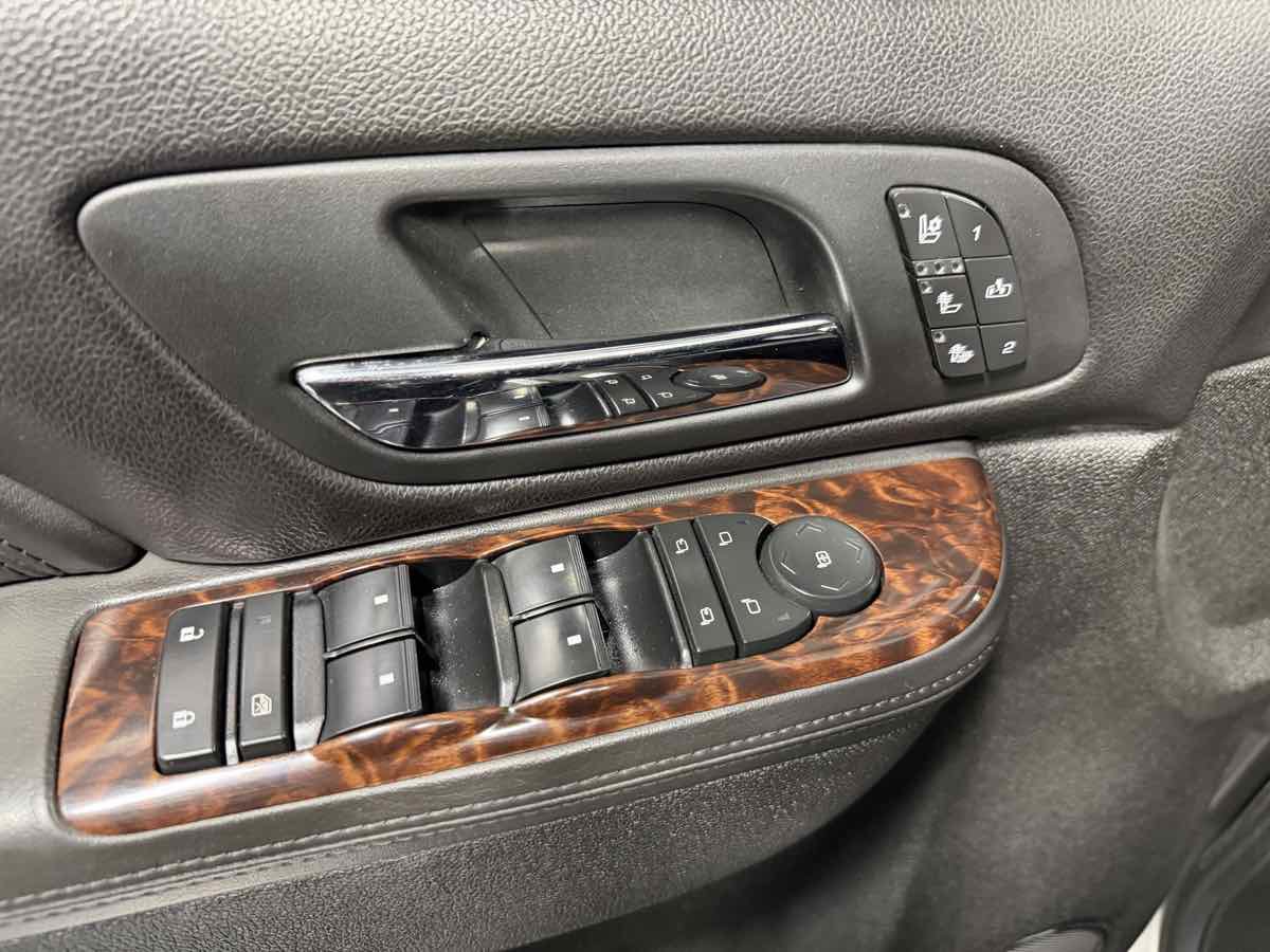 Used 2012 GMC Yukon Denali image 12