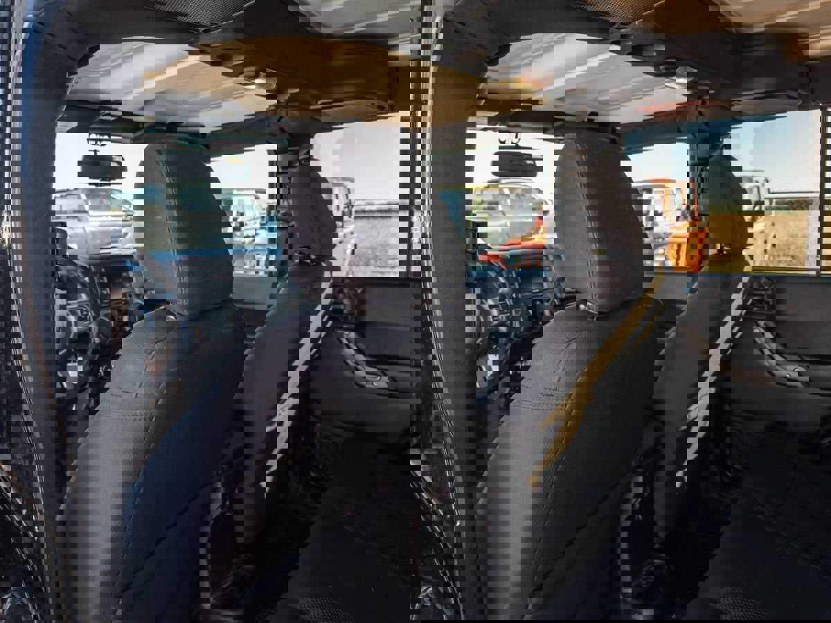 Used 2017 Jeep Wrangler Unlimited Sport image 9