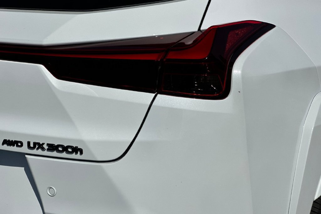 New 2026 Lexus UX 300h AWD w/ Cold Area Package image 26