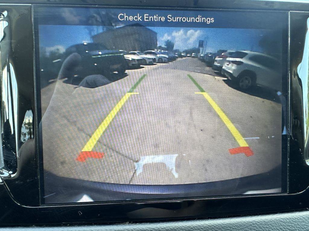 Used 2019 Chrysler Pacifica Touring Plus FWD image 22