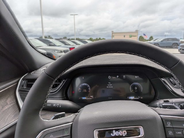 New 2027 Jeep Grand Cherokee L Limited w/ Limited Altitude Package AWD/4WD image 35