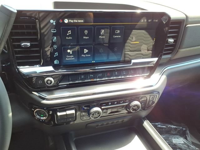 New 2026 Chevrolet Silverado 2500 ZR2 w/ LPO, Dark Essentials Package AWD/4WD image 11