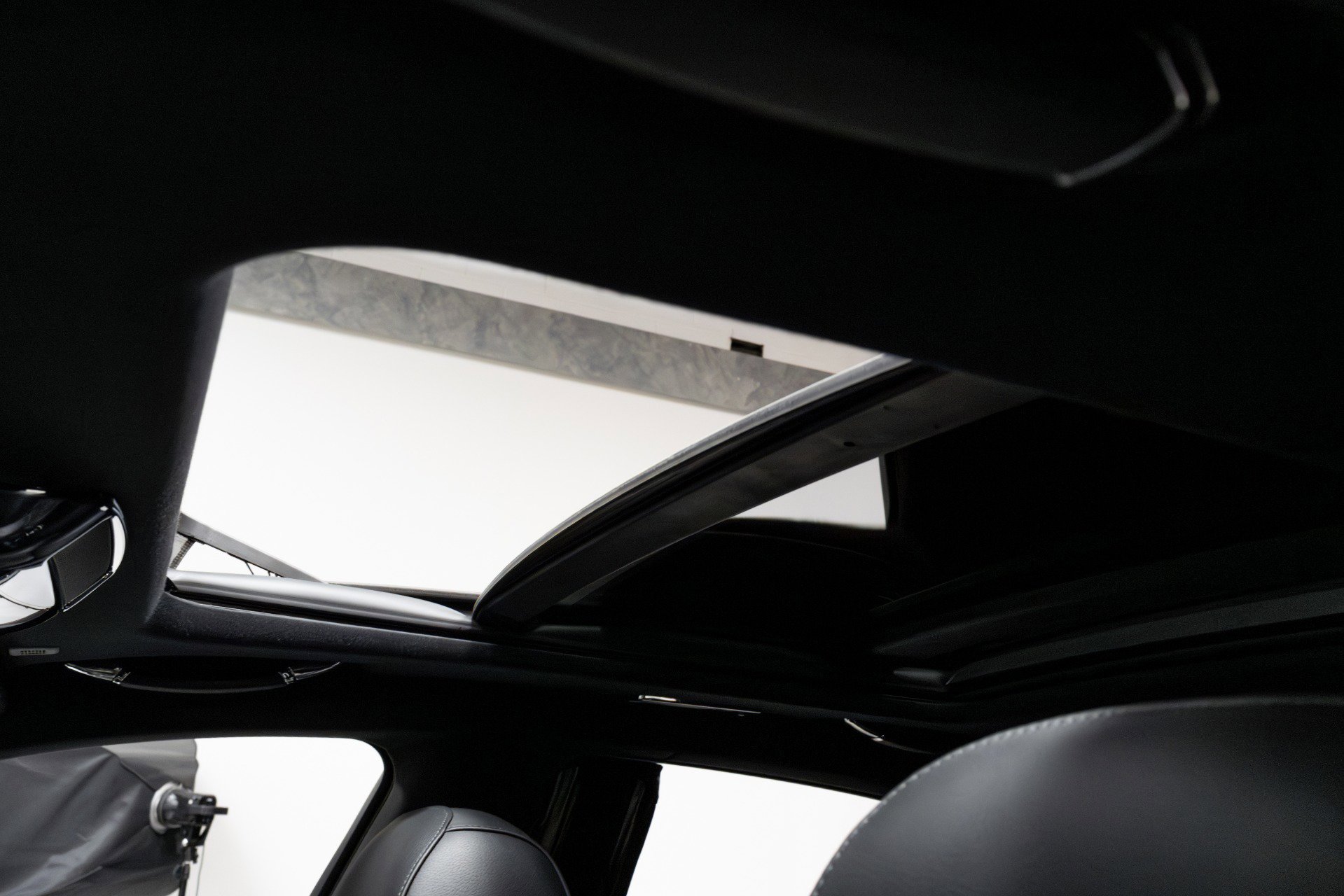 Used 2011 Rolls-Royce Ghost image 53