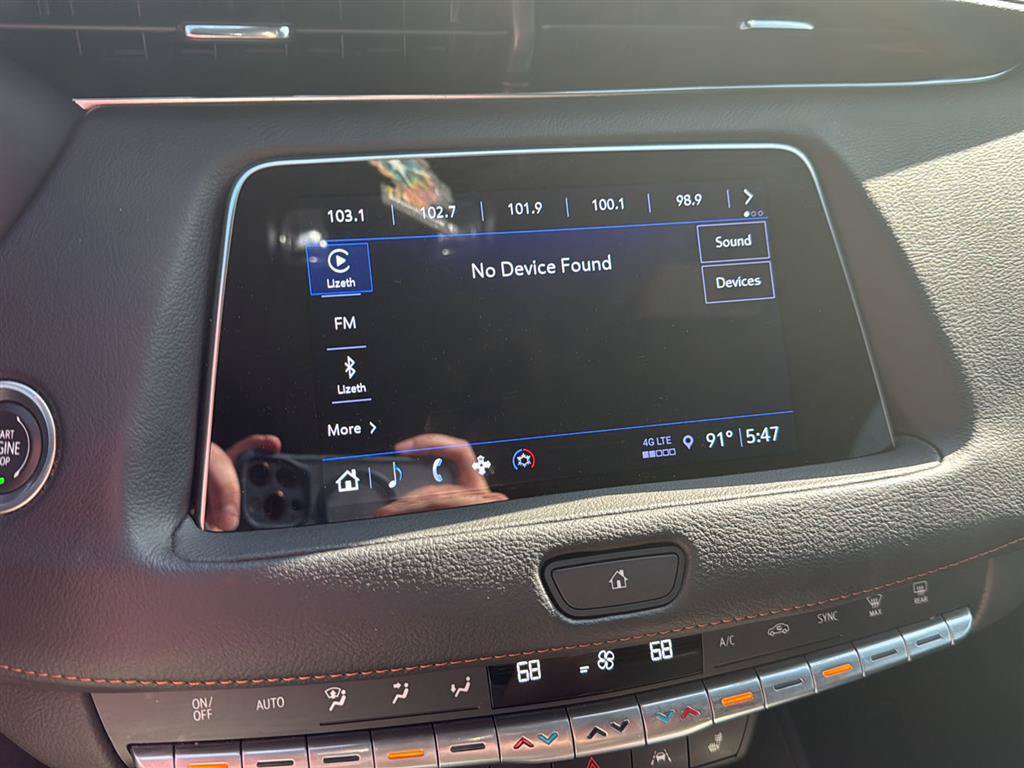 Used 2023 Cadillac XT4 Sport w/ Cold Weather Package FWD image 4