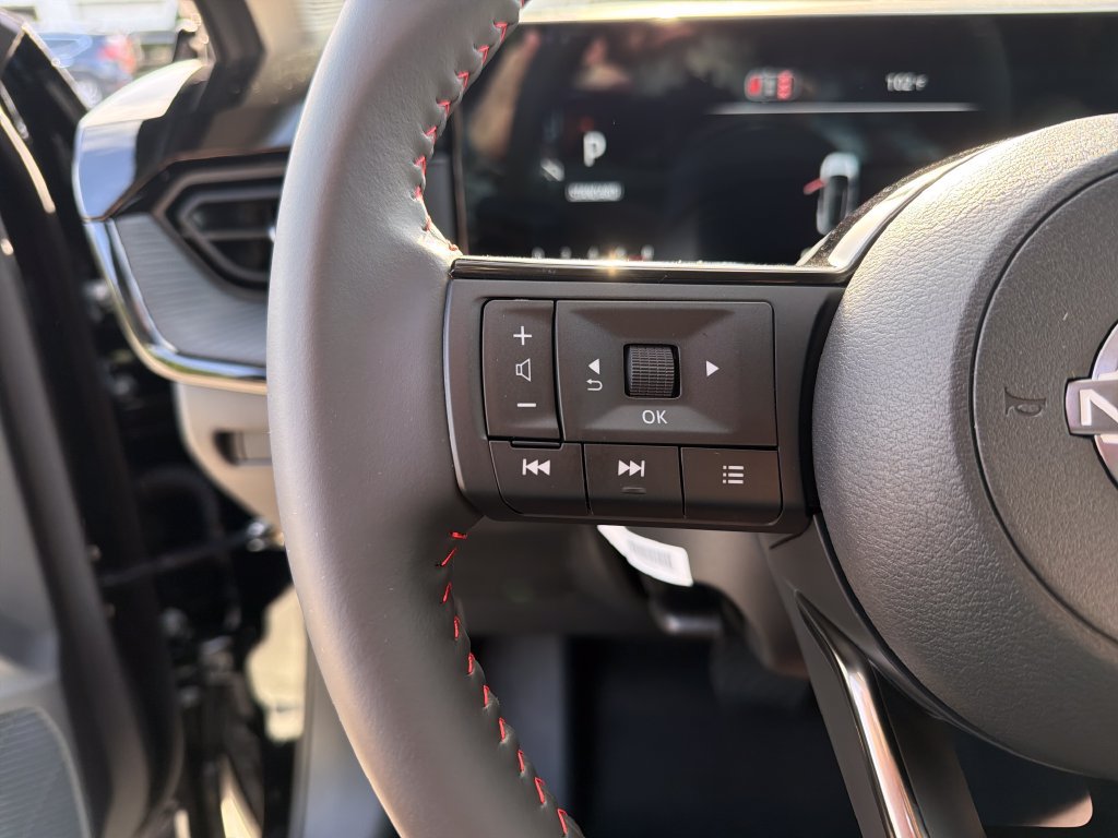 New 2026 Nissan Kicks SR w/ Cold Weather Package FWD image 20