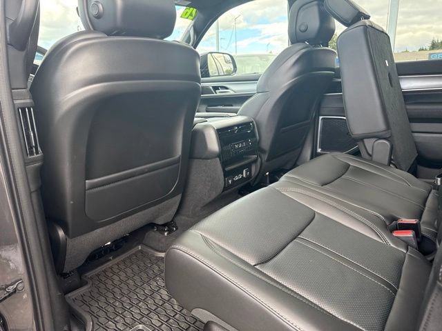 New 2026 Jeep Grand Wagoneer 4WD image 17