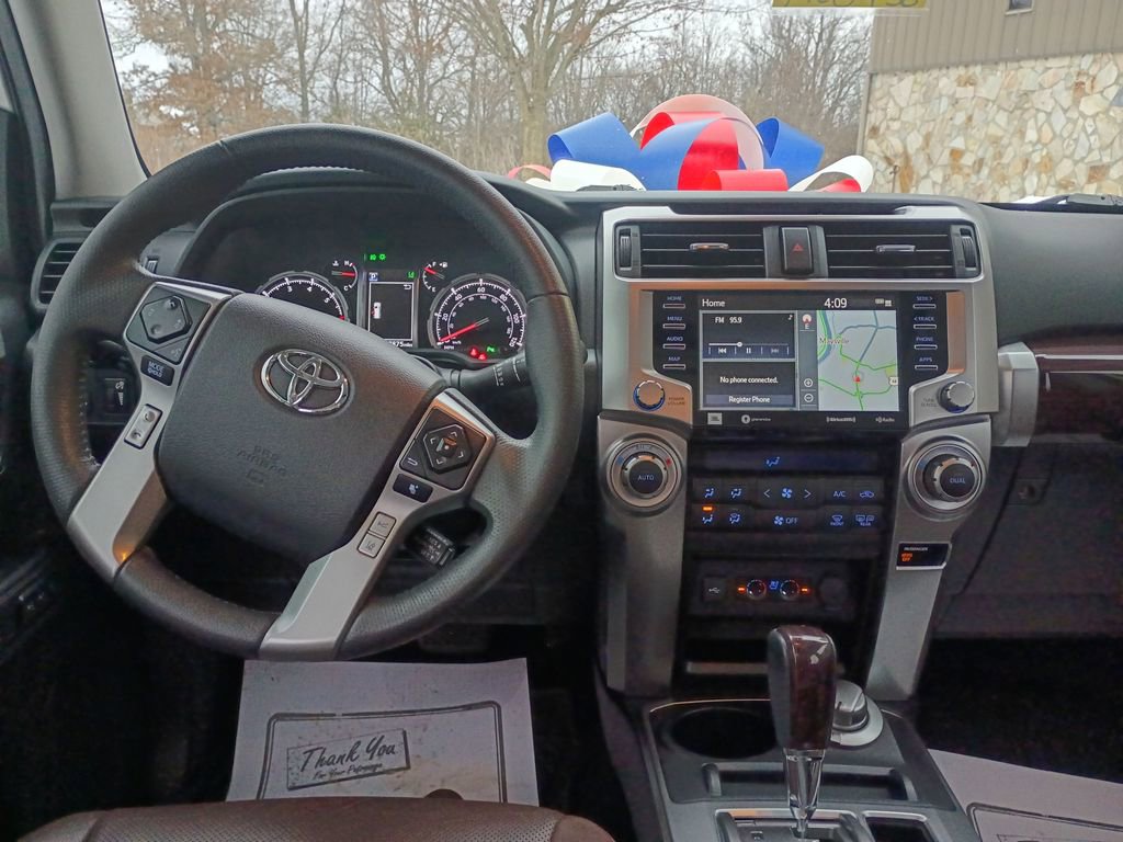 Used 2020 Toyota 4Runner 4WD image 13