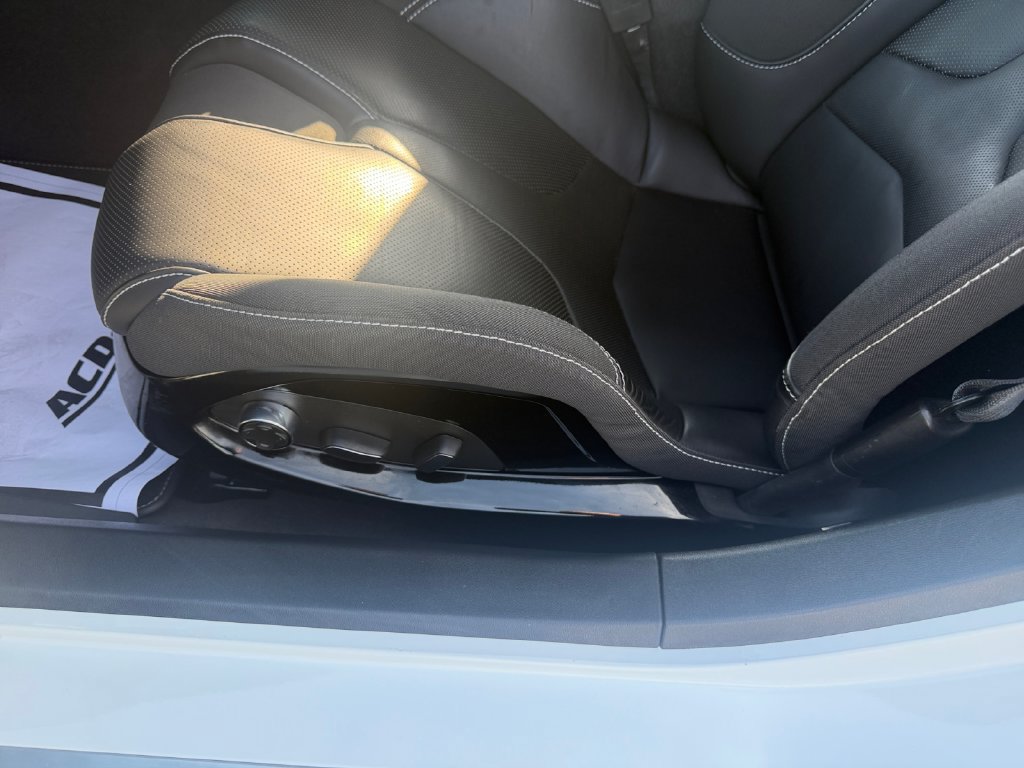 Certified 2023 Chevrolet Corvette Stingray Preferred Conv w/ Z51 Performance Package RWD image 13