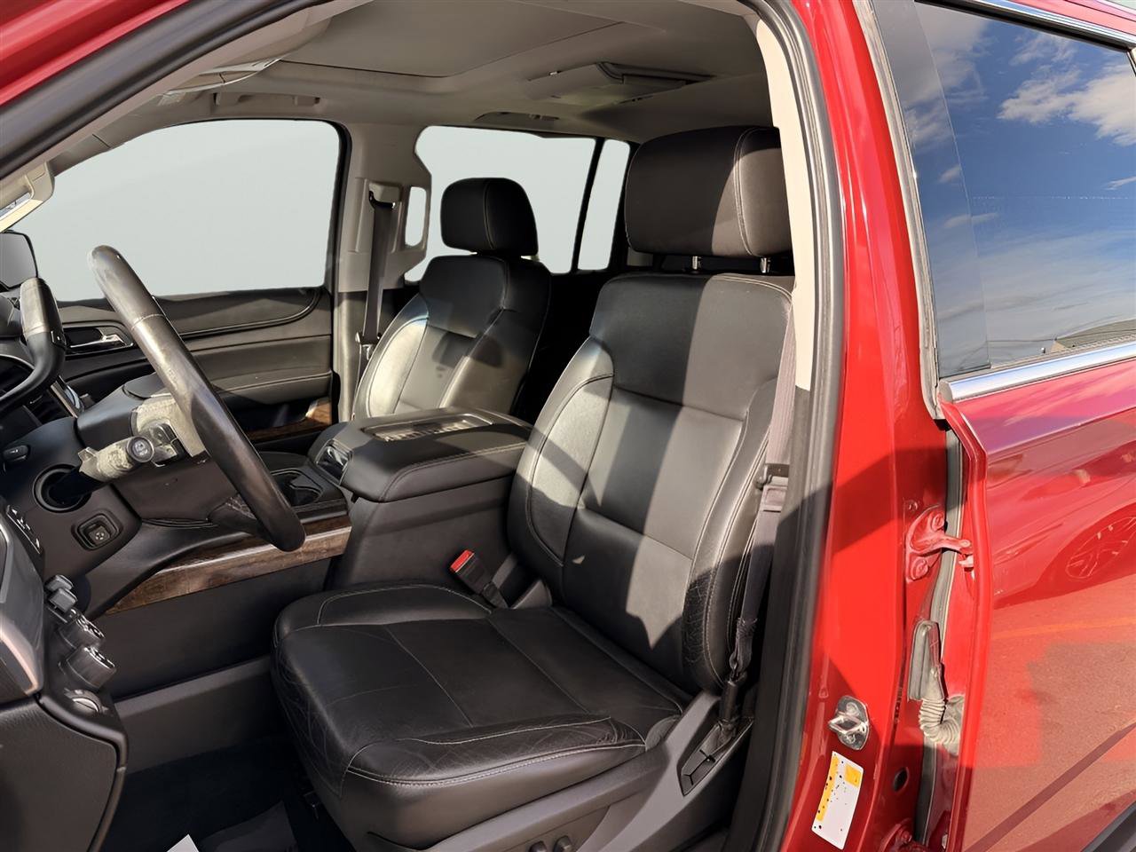 Used 2015 Chevrolet Suburban LT AWD/4WD image 13