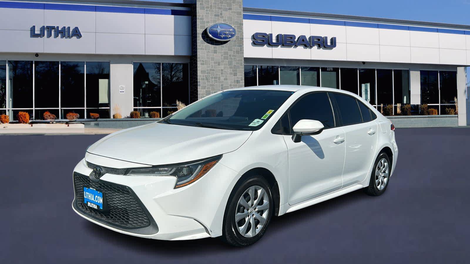 Used 2020 Toyota Corolla LE FWD image 1