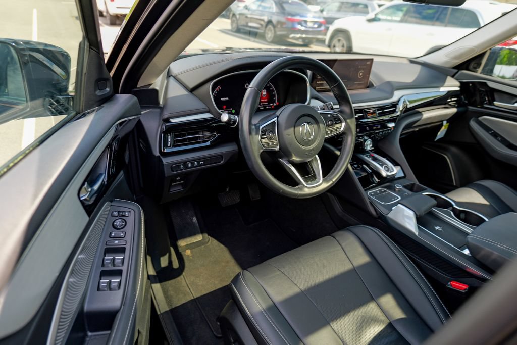 Used 2023 Acura MDX SH-AWD w/ Technology Package image 17