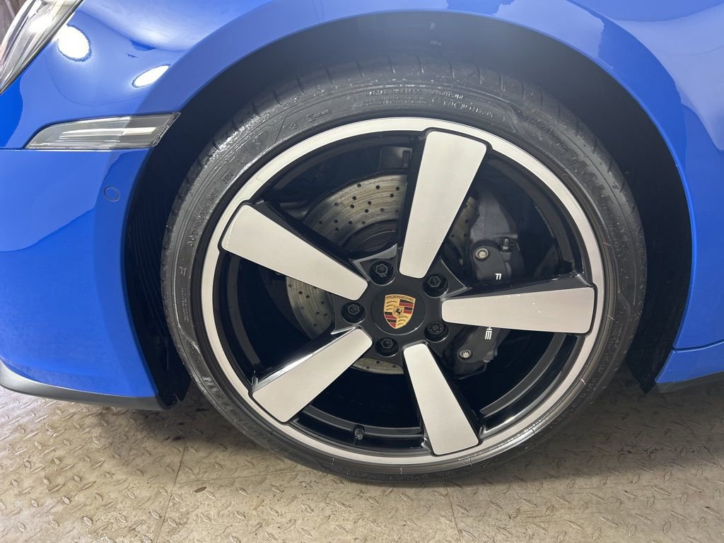 Certified 2025 Porsche 911 Carrera image 15