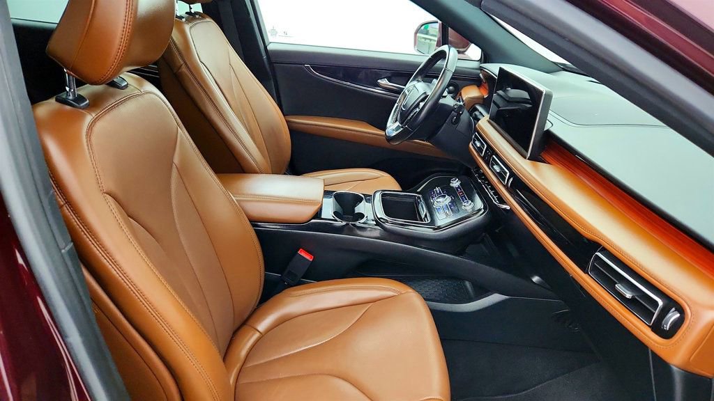 Used 2022 Lincoln Nautilus Reserve w/ Luxury Package image 25