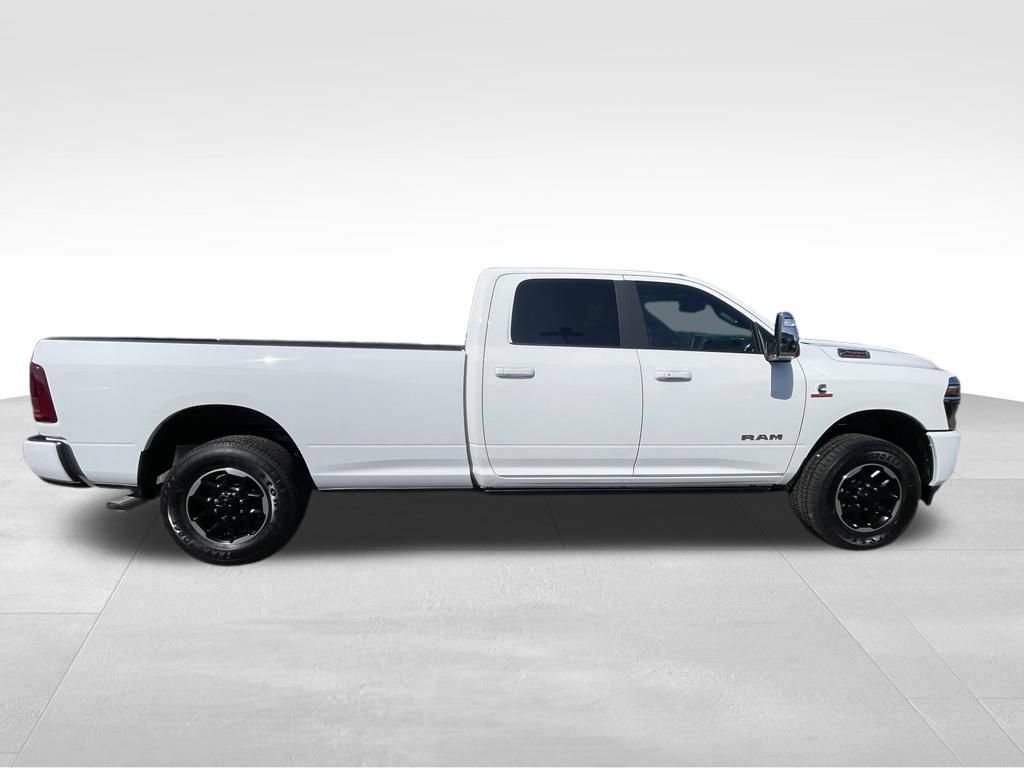 New 2026 RAM 2500 Laramie AWD/4WD image 11