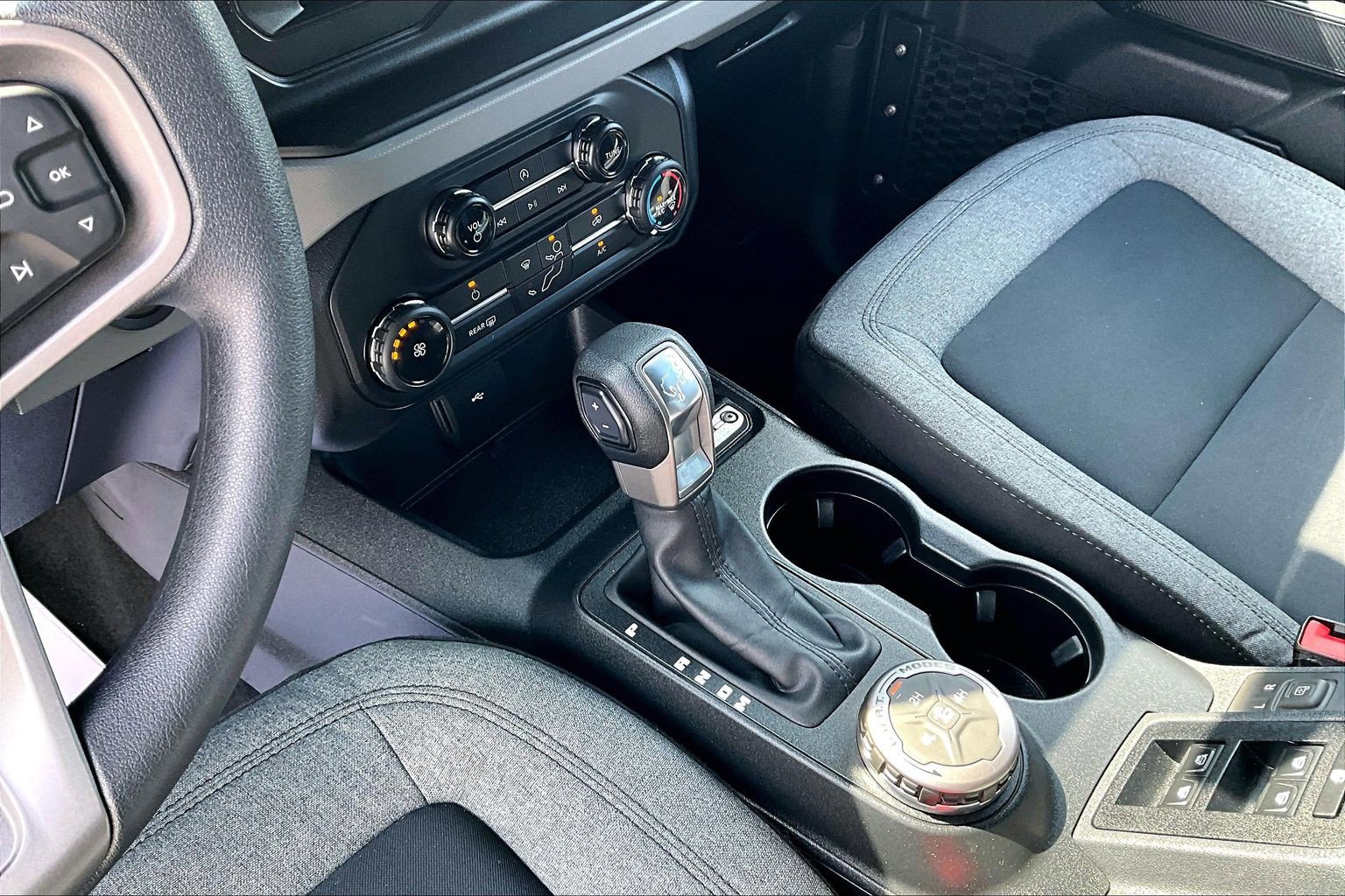 Used 2022 Ford Bronco 4-Door AWD/4WD image 18