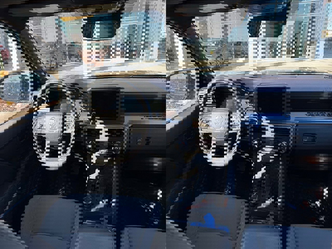 Used 2025 Toyota Tacoma SR5 image 7