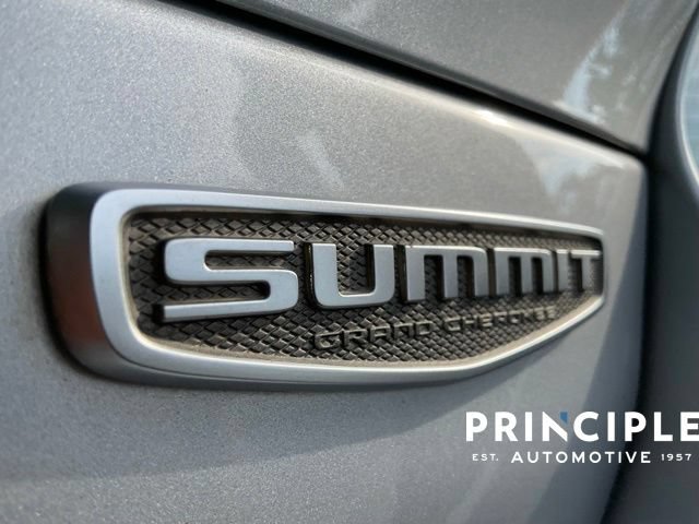 Used 2023 Jeep Grand Cherokee L Summit AWD/4WD image 28