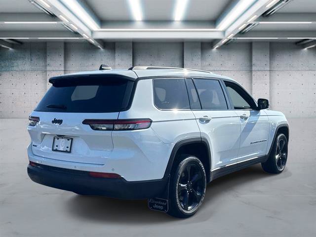 Used 2024 Jeep Grand Cherokee L Laredo AWD/4WD image 5