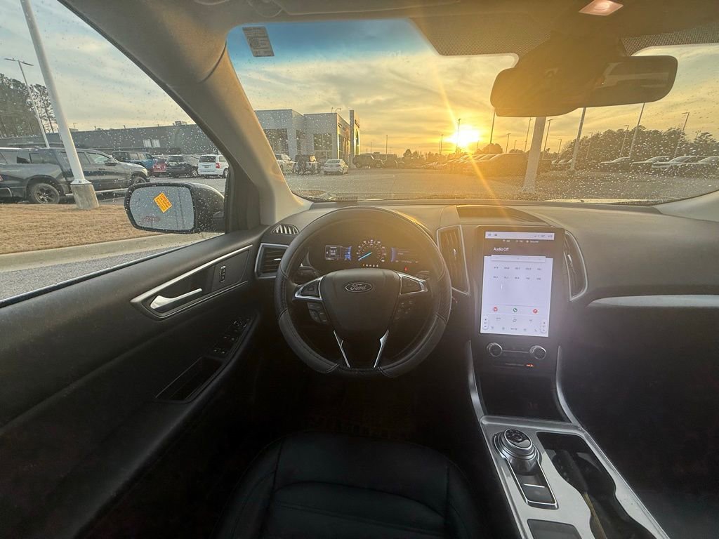 Used 2023 Ford Edge SEL w/ Convenience Package image 13