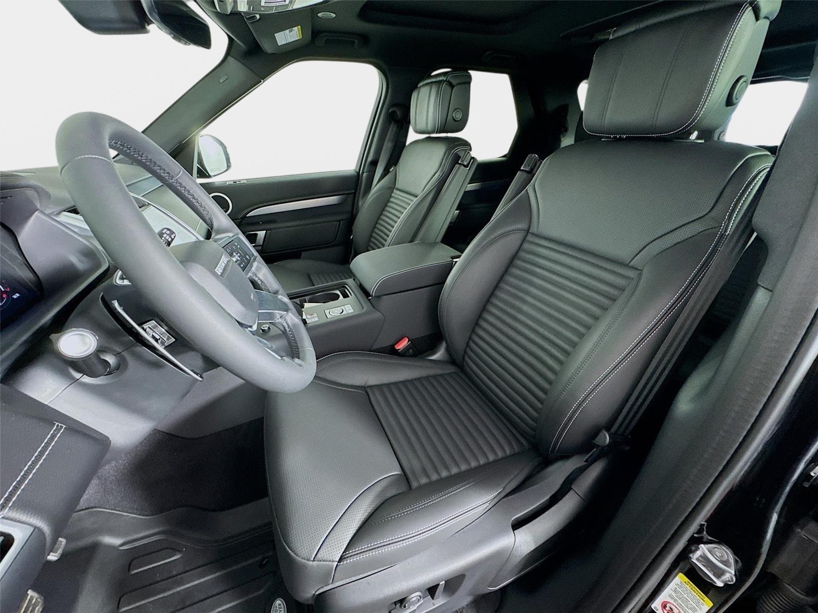 New 2026 Land Rover Discovery Dynamic SE AWD/4WD image 11