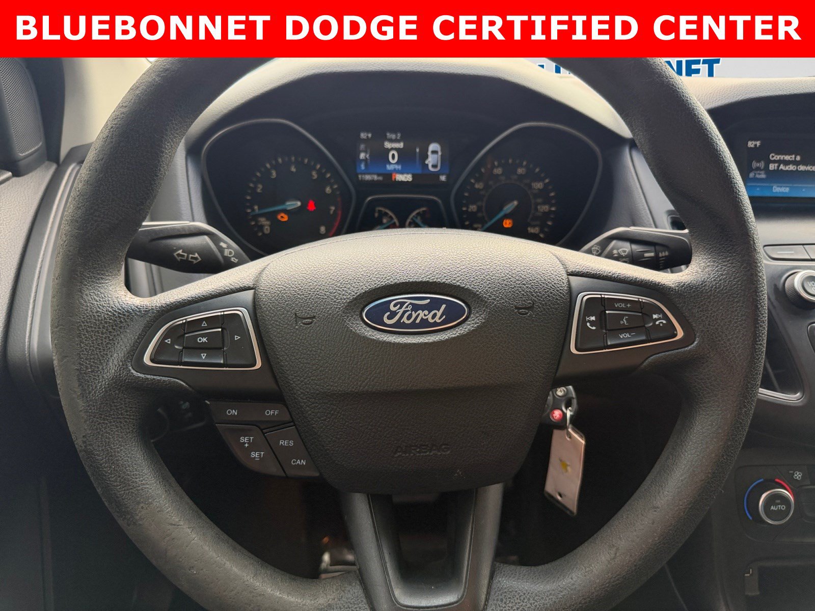 Used 2018 Ford Focus SE w/ SE Appearance Package FWD image 13