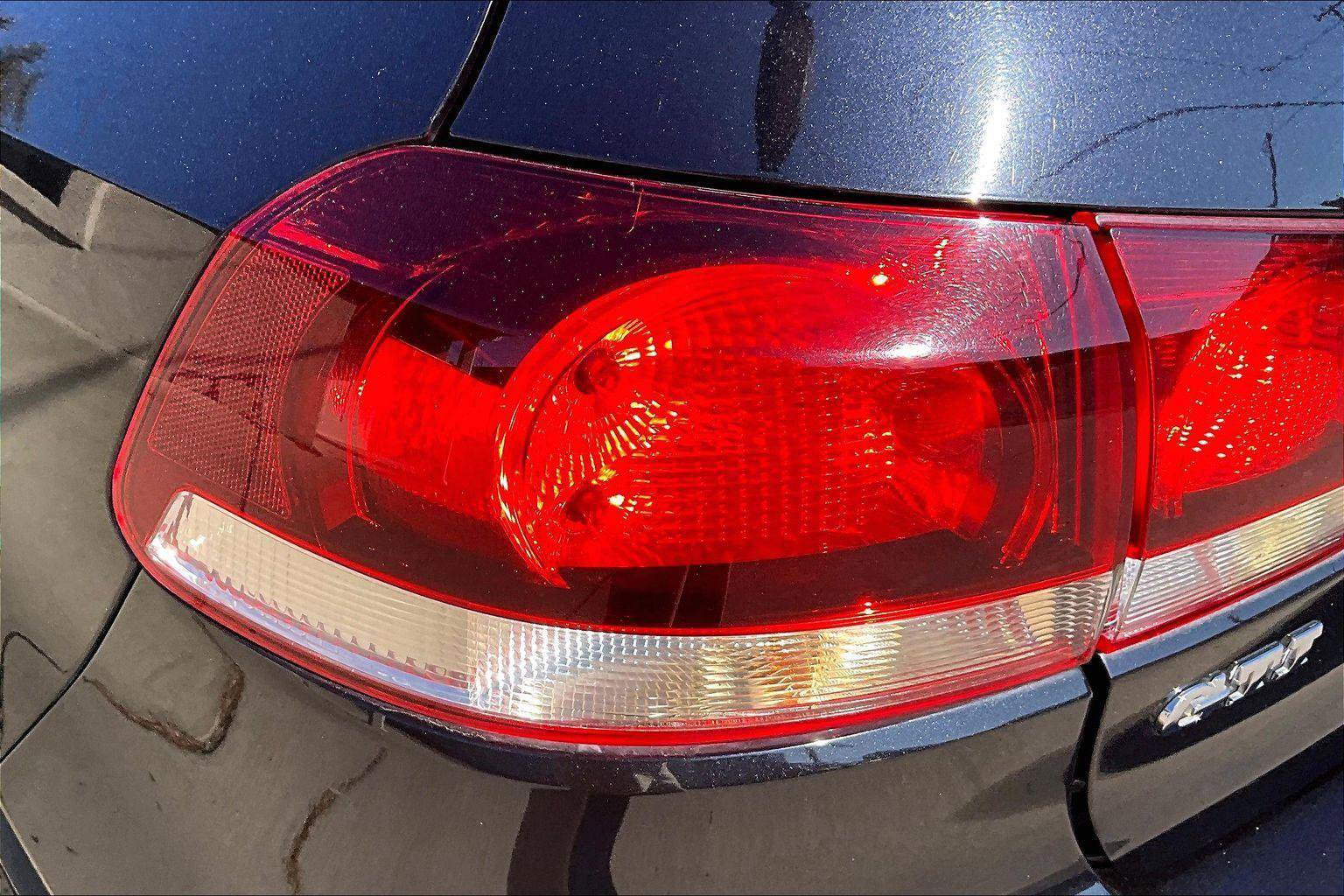 Used 2014 Volkswagen GTI Wolfsburg Edition image 29