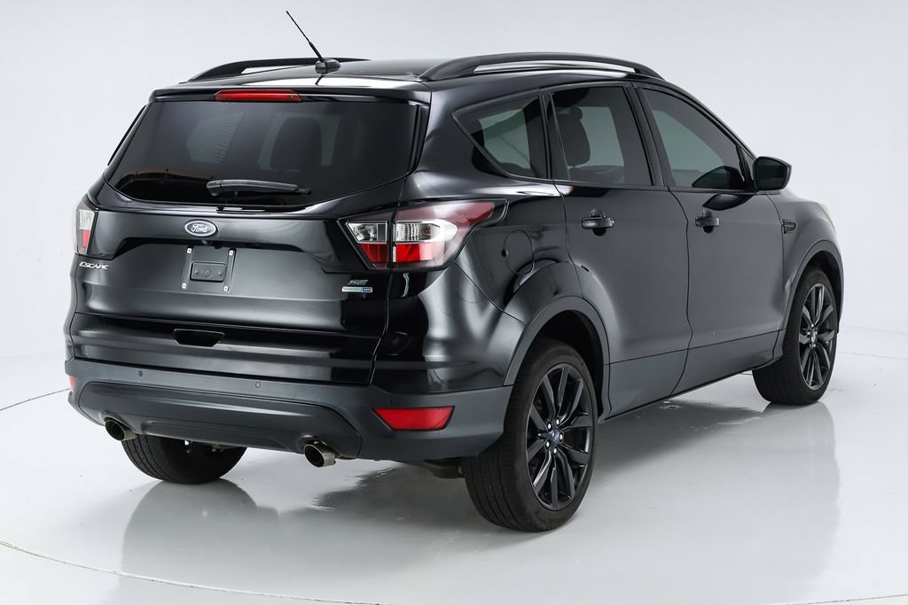 Used 2017 Ford Escape SE w/ Equipment Group 201A AWD/4WD image 10