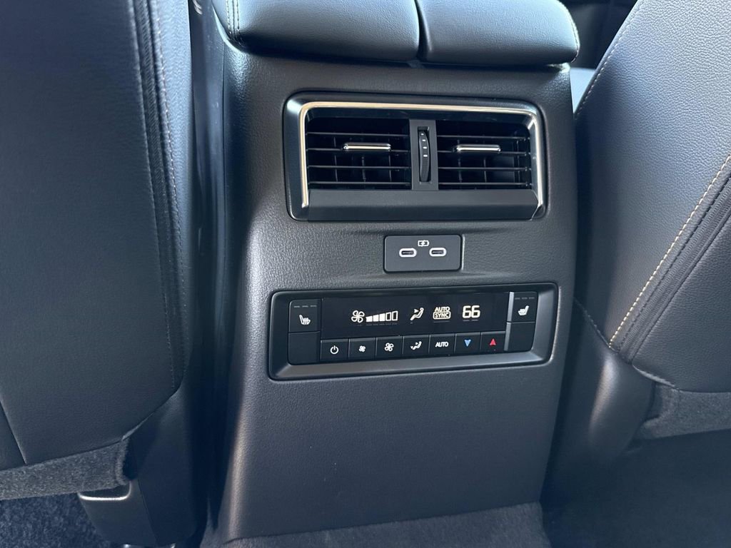 New 2026 MAZDA CX-90 3.3 Turbo w/ Preferred Package image 17