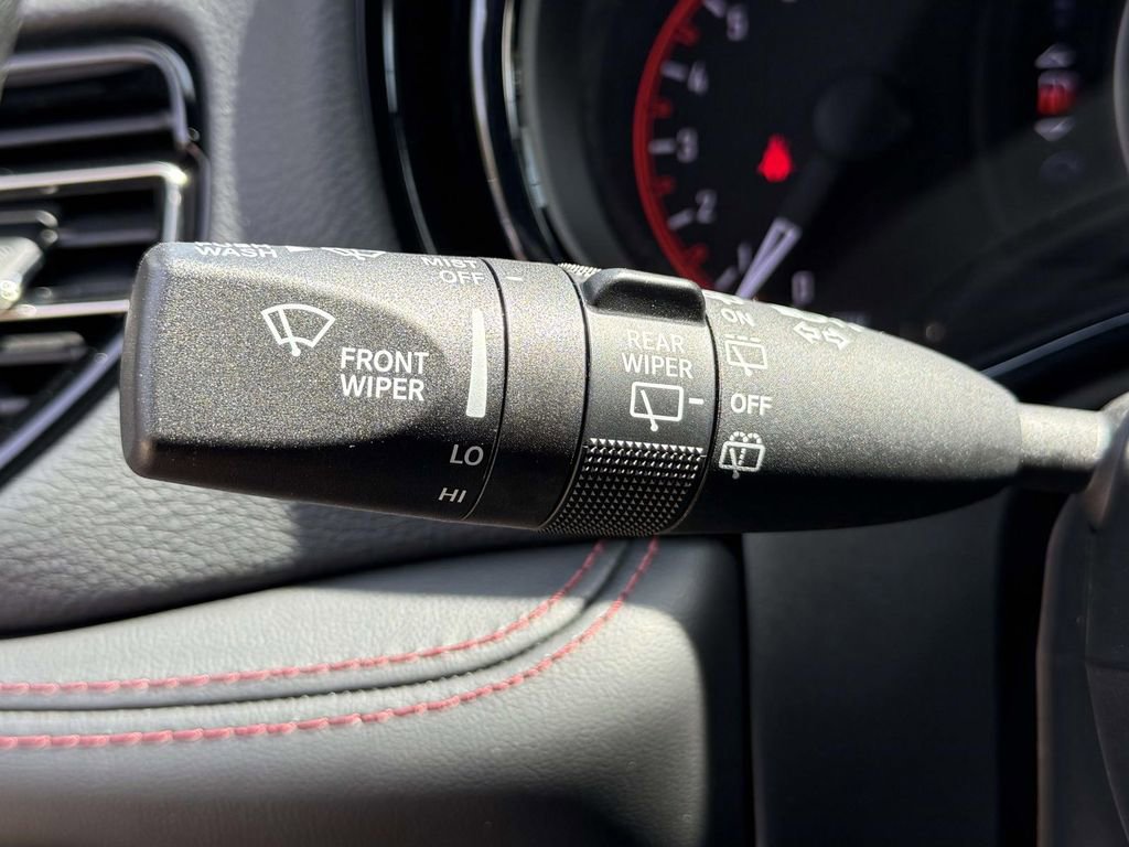 Used 2021 Dodge Durango R/T w/ Technology Group image 31