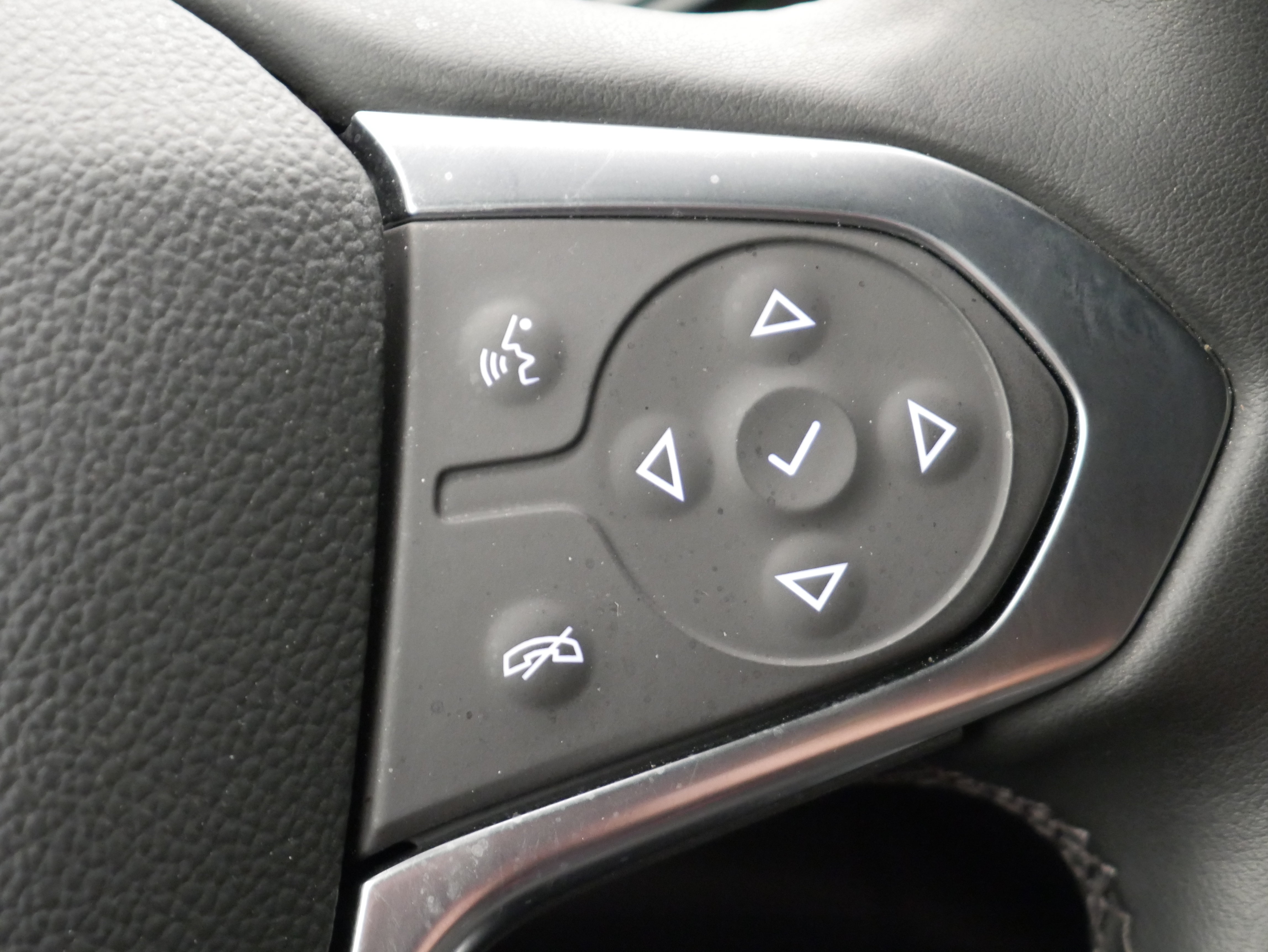 Certified 2023 Chevrolet Traverse LT AWD/4WD image 26