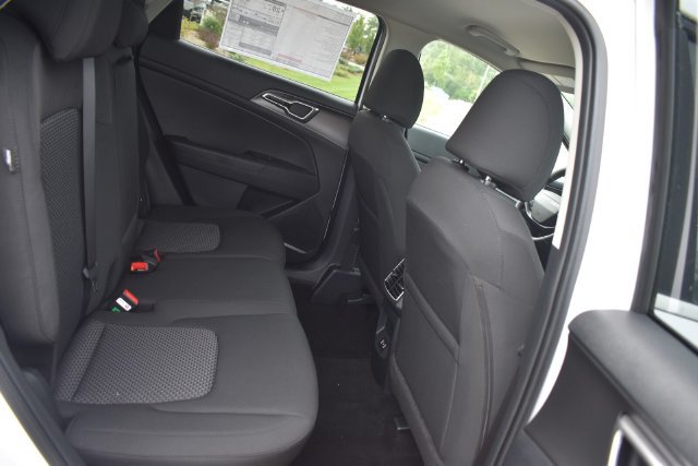 New 2027 Kia Sportage LX FWD image 14