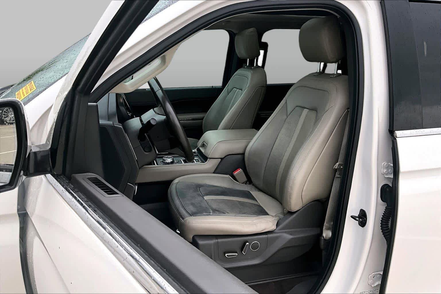 Used 2019 Ford Expedition Max Limited w/ Equipment Group 301A RWD image 8