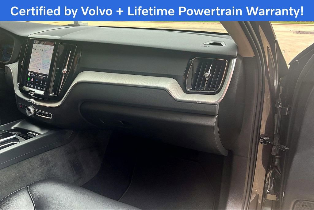 Used 2025 Volvo XC60 B5 Plus image 21