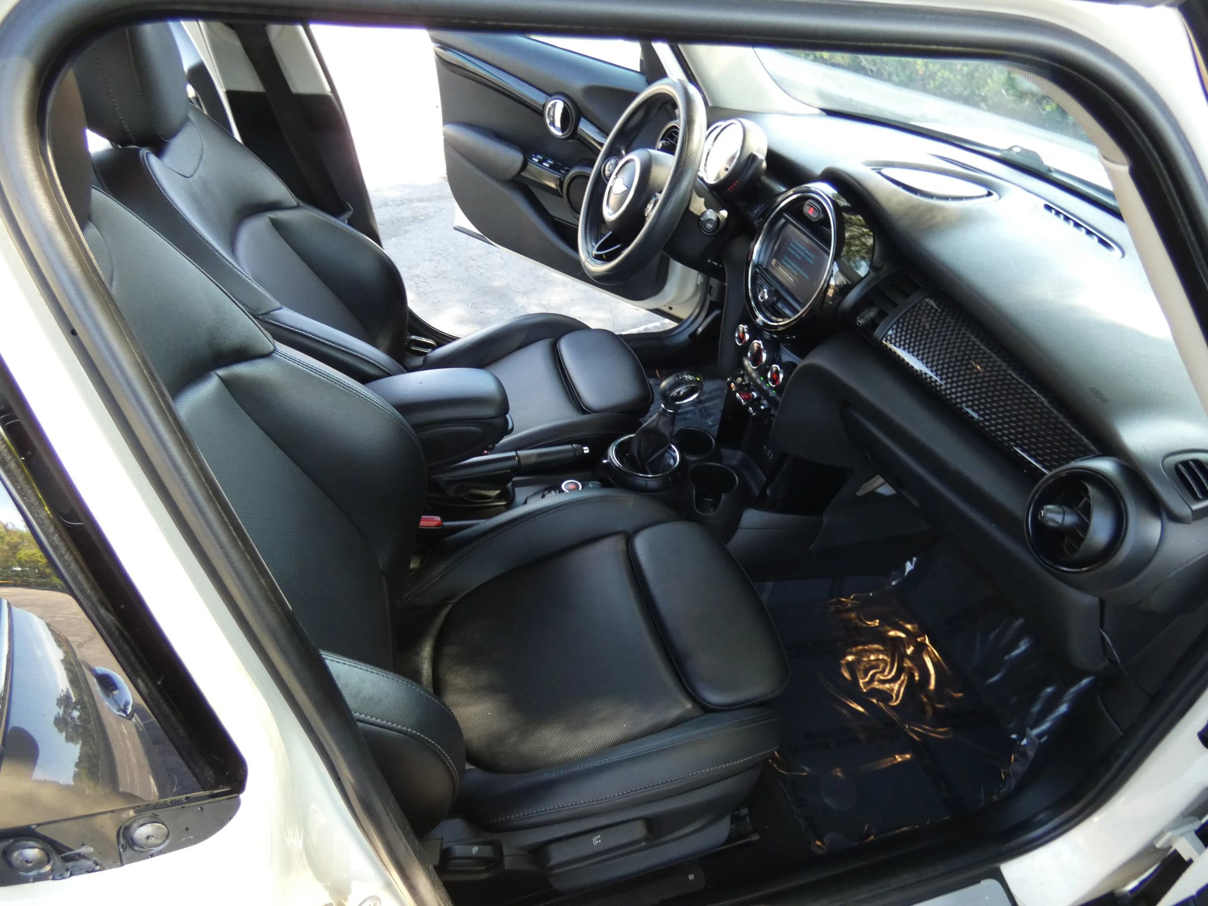 Used 2017 MINI Cooper S image 22