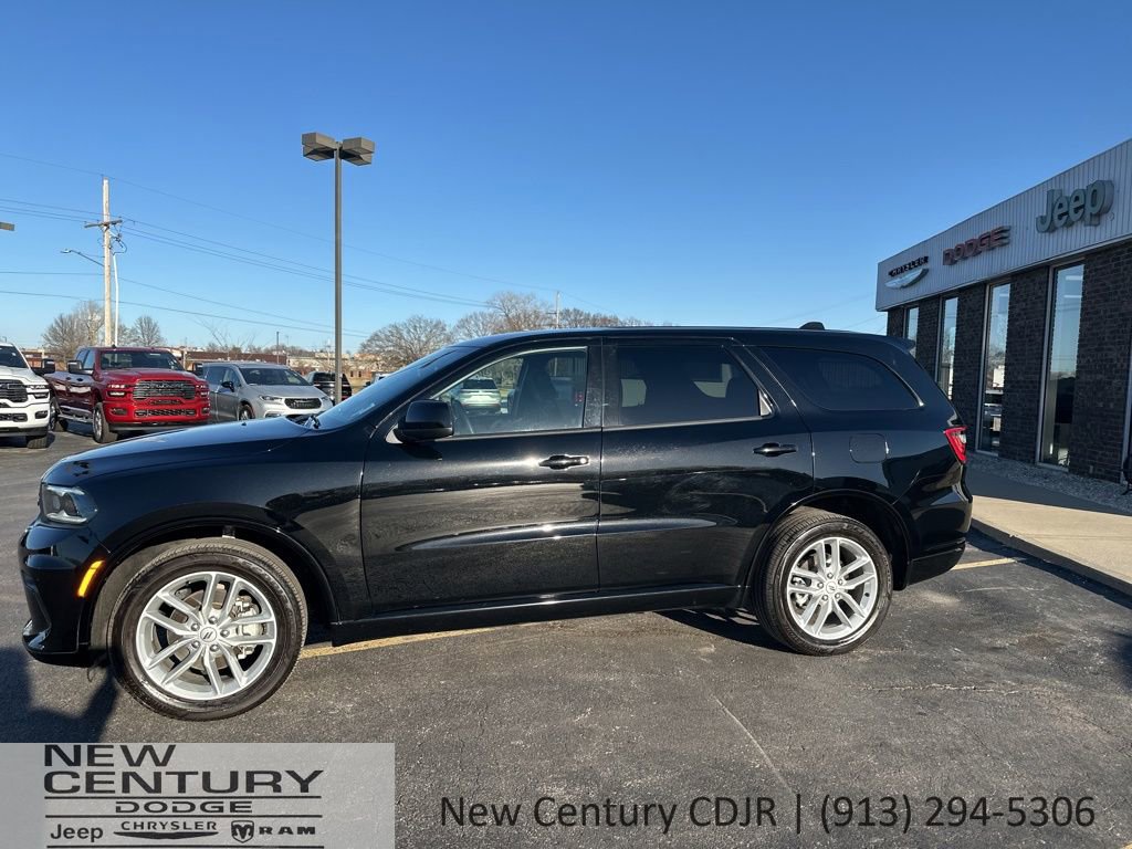 Used 2025 Dodge Durango GT image 2