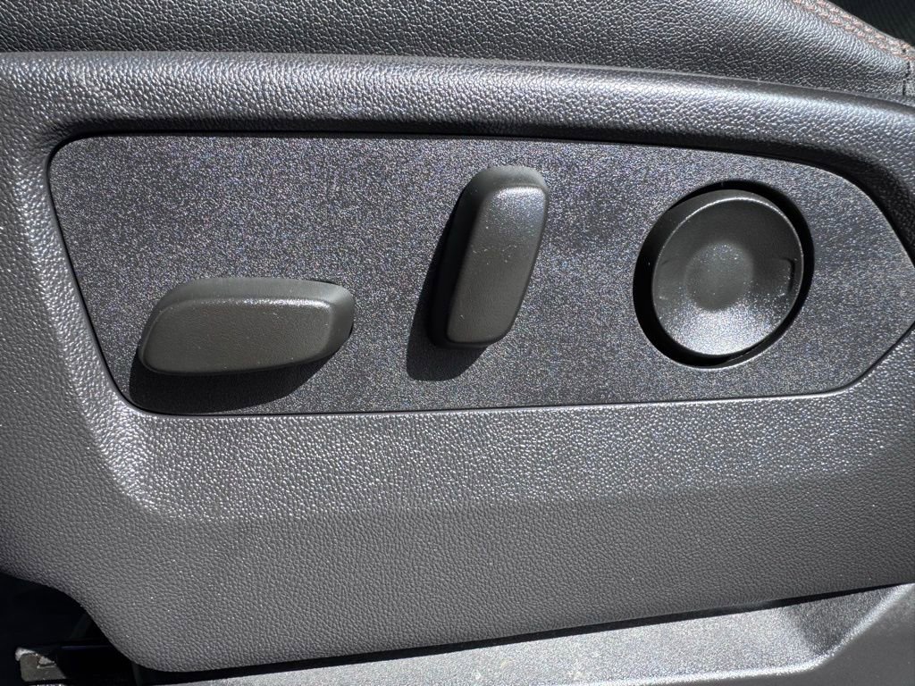 Used 2024 GMC Sierra 2500 AT4 w/ AT4 Premium Plus Package image 33