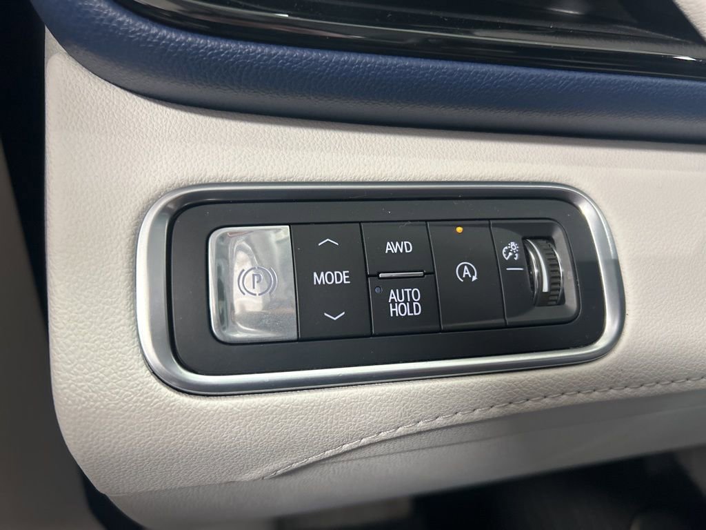 Used 2025 Buick Enclave Avenir w/ Super Cruise Package image 15