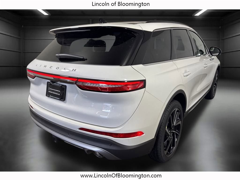 New 2026 Lincoln Corsair Reserve image 6