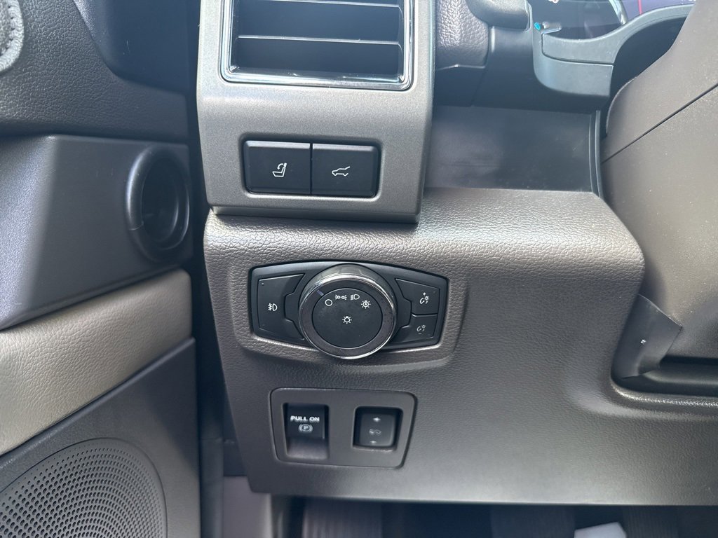 Certified 2019 Ford Expedition XLT w/ Equipment Group 202A image 14