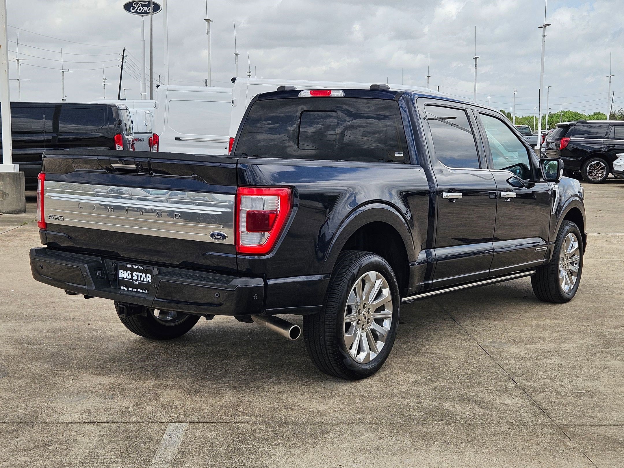 Used 2023 Ford F150 Limited image 3
