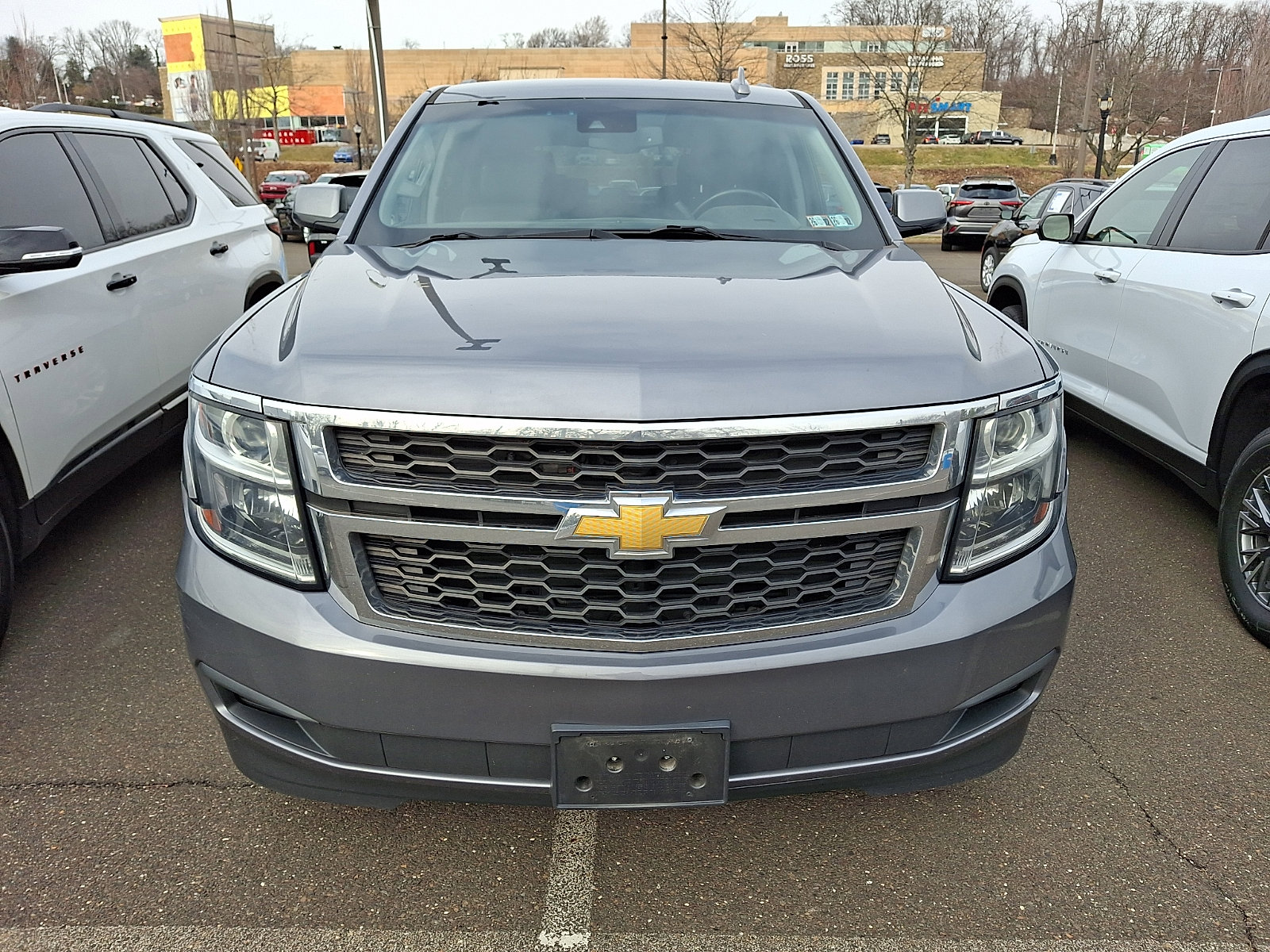 Used 2018 Chevrolet Tahoe LT image 2