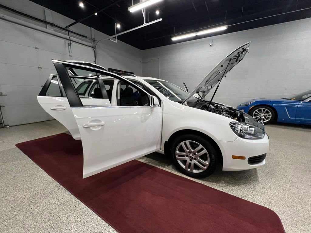 Used 2011 Volkswagen Jetta TDI image 42