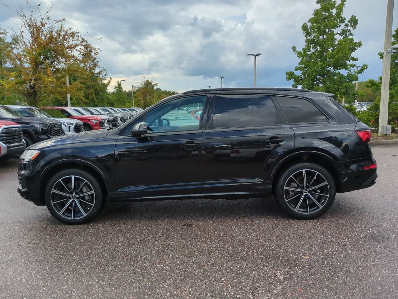 Used 2021 Audi Q7 3.0T Premium Plus w/ Executive Package AWD/4WD image 3