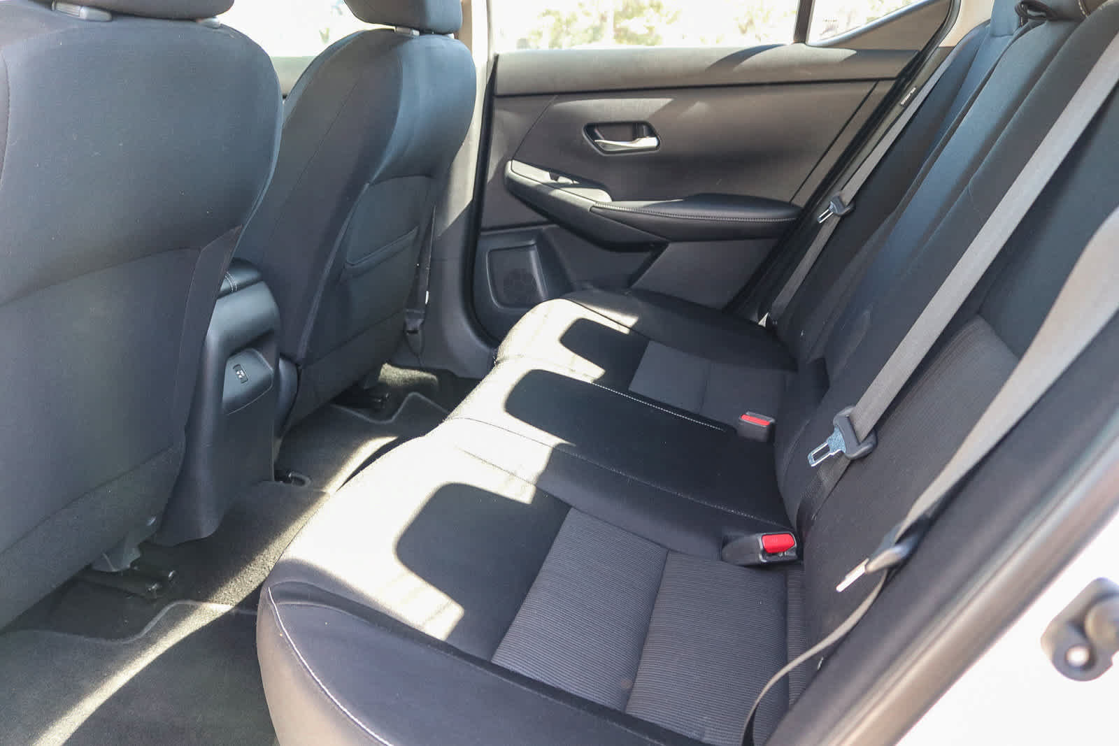 Used 2020 Nissan Sentra SV FWD image 17